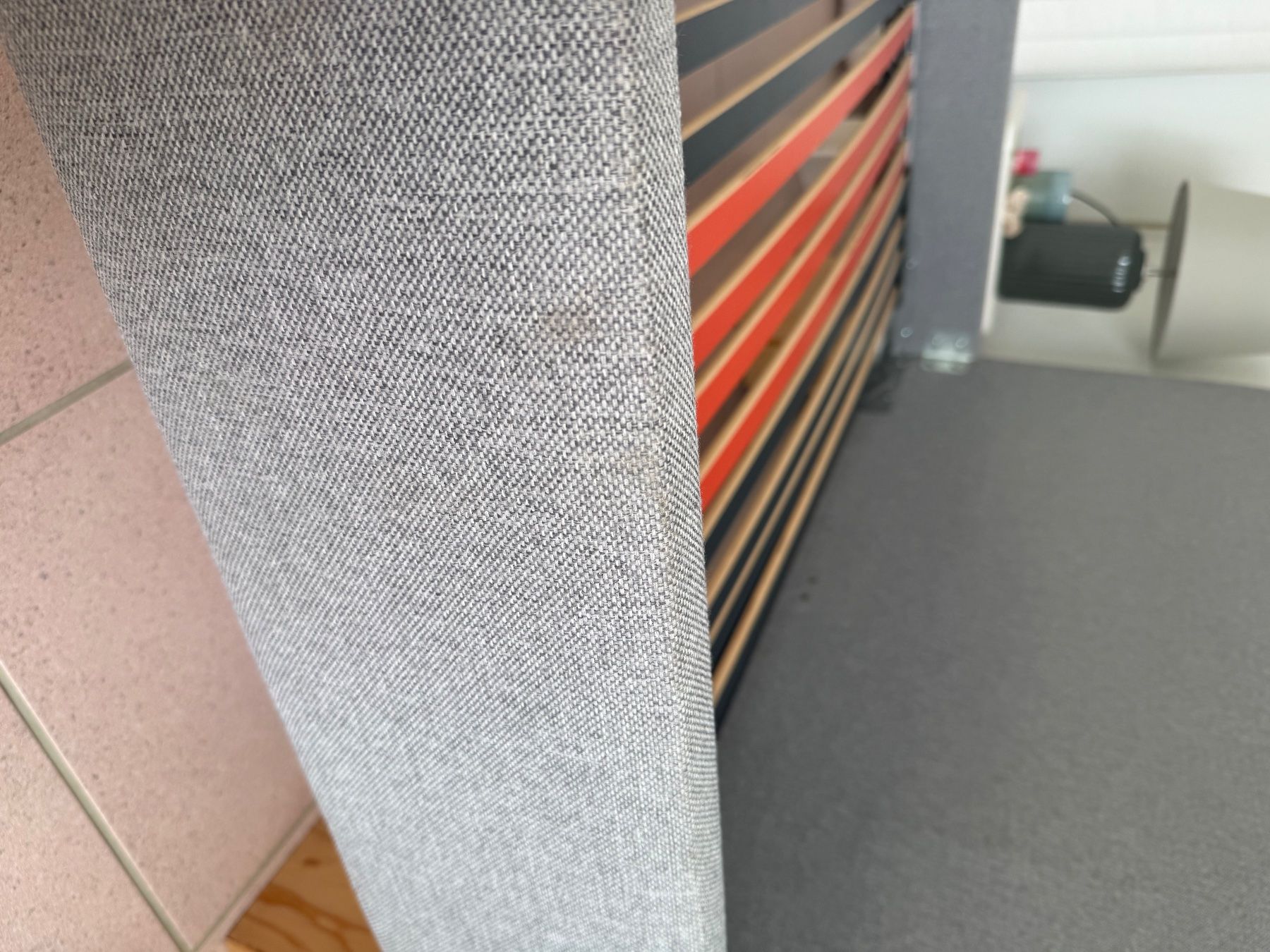 Pfister Letti: graues Bett von Pfister – Usato da Luzern venduto da Julia-oberholzer 4