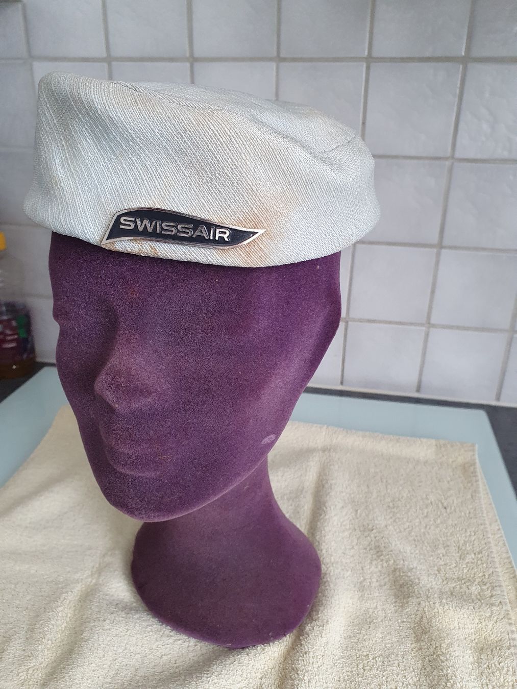 Swissair Uniformen: Swissair Stewardess Hut Sommer – Gebraucht aus WUERENLOS von Eeric 1