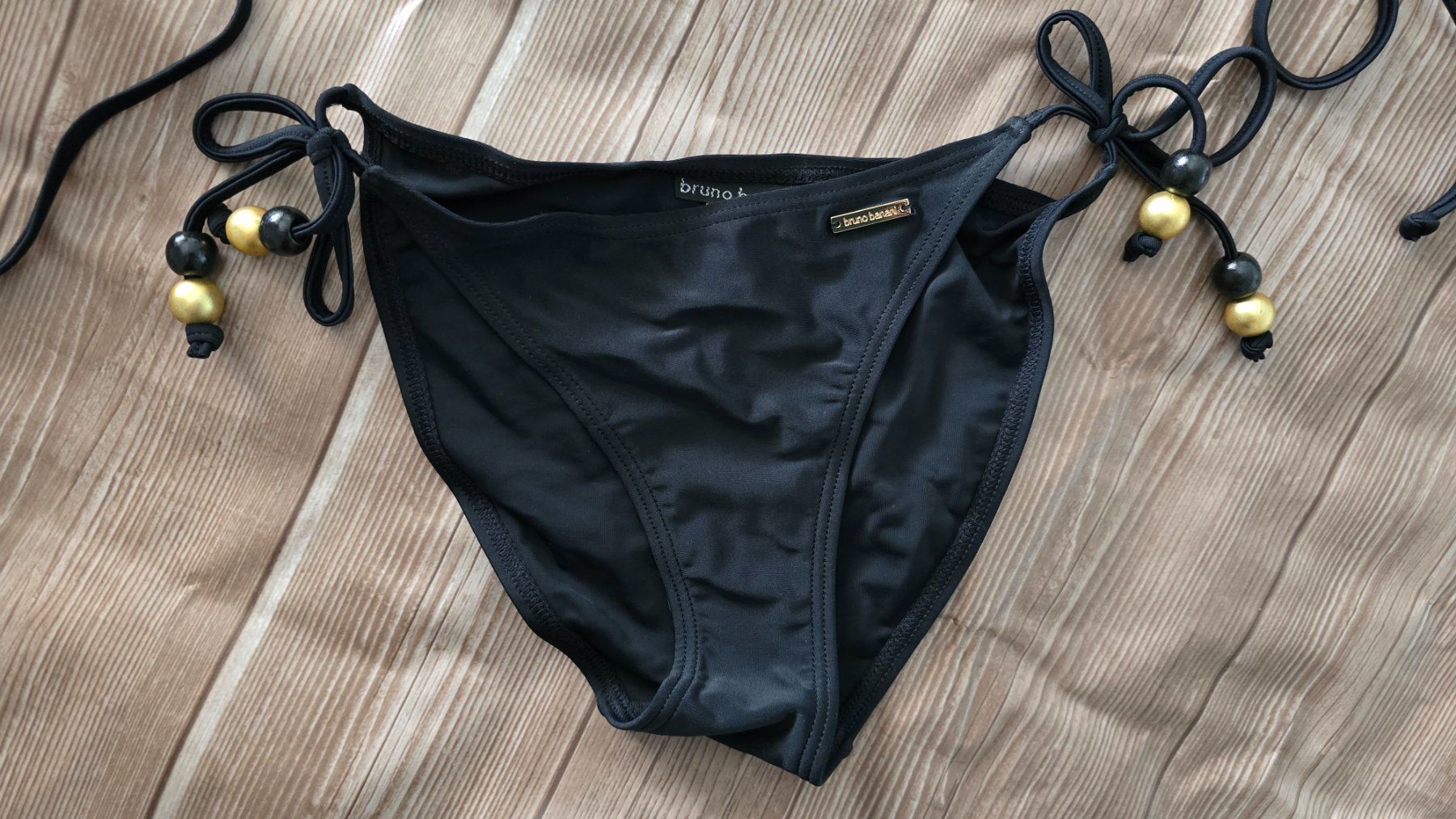 Bruno Banani Badekleider & Bikinis: 🚀 bruno banani Triangel-Bikini - 32 - Schwarz 👙 Goldperlen – Neu und originalverpackt aus Thalwil von VitaMini 2