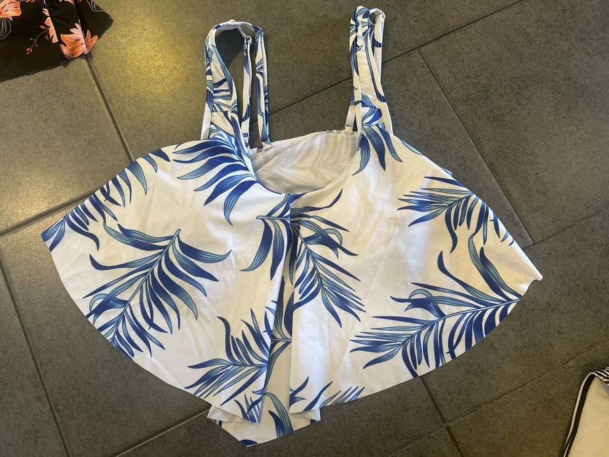 Maillots de bain & Bikinis: Badeanzüge Bikini Set Gr.M – Neuf (Voir description) à Mühledorf SO par Dania77 3