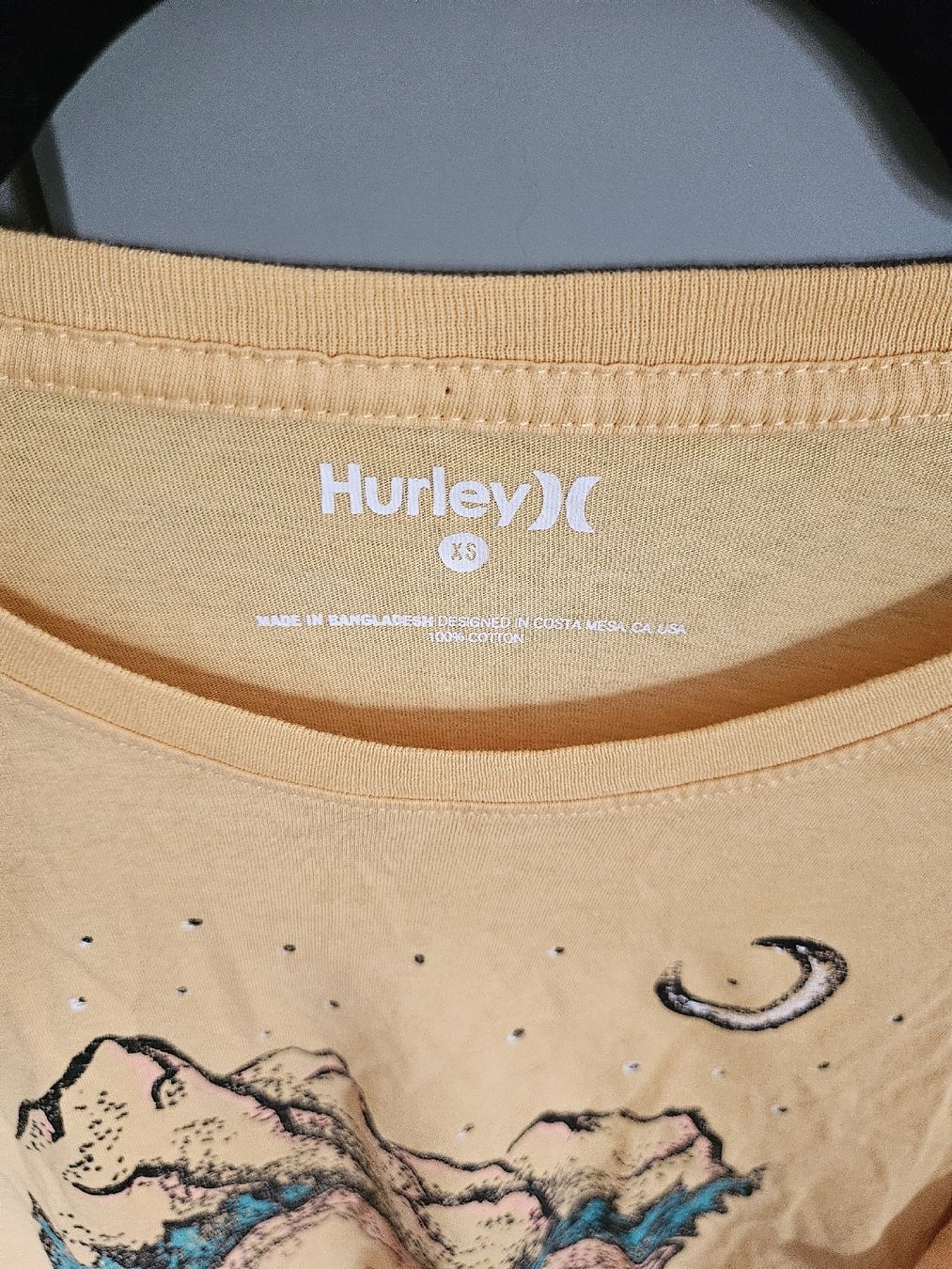 T-shirt: T-shirt Hurley neuf – Nuovo e nell'imballaggio originale da La Tour-de-Peilz venduto da mar_2r26 1