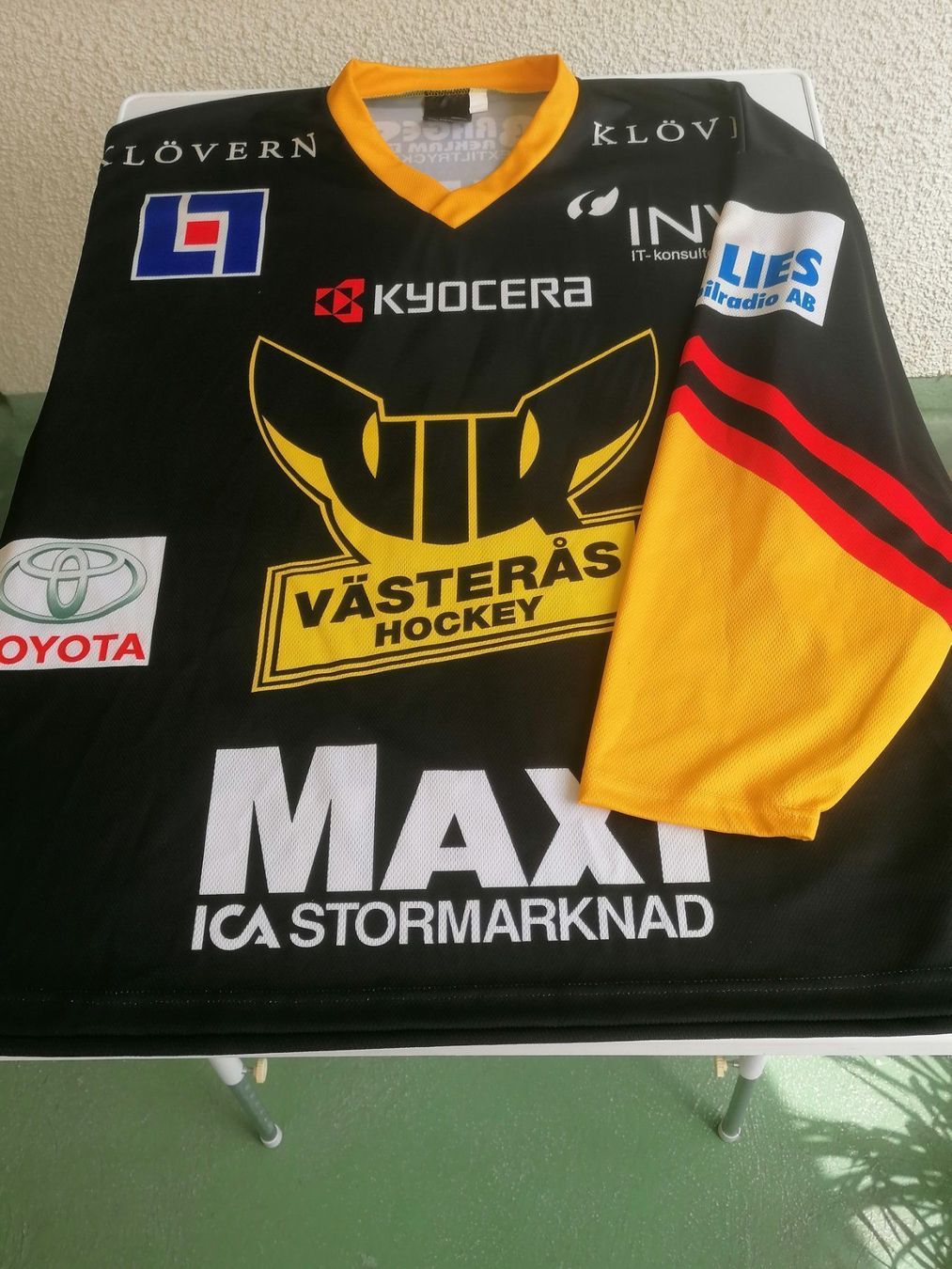 Trikots: Original Trikot Patrik Juhlin von 2007 – Neu (gemäss Beschreibung) aus Bern von  1