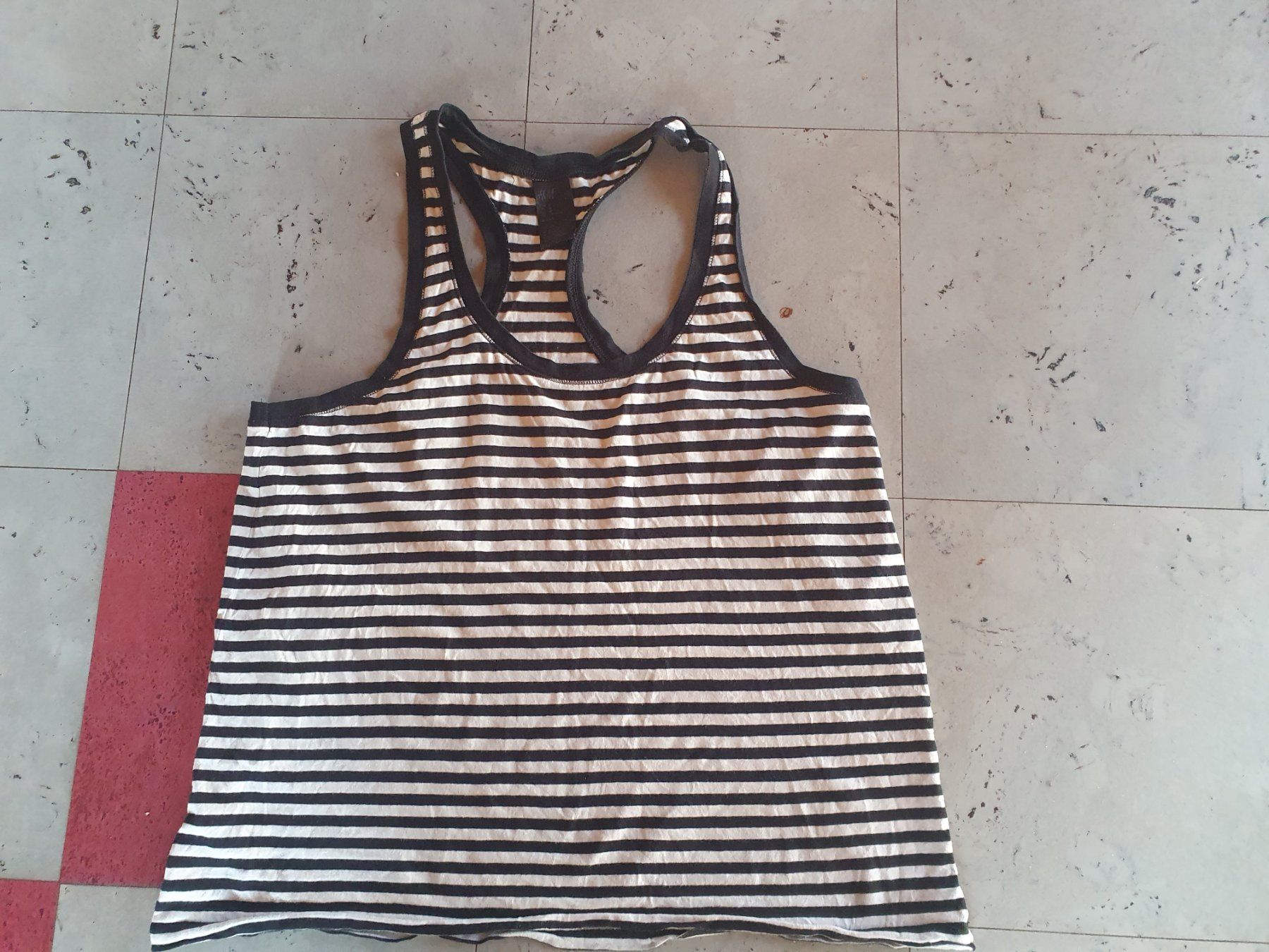 H&M Negligees & Pigiami: Pijama Top – Usato da Moosseedorf venduto da Sonnenschein..