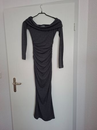 Langes Kleid