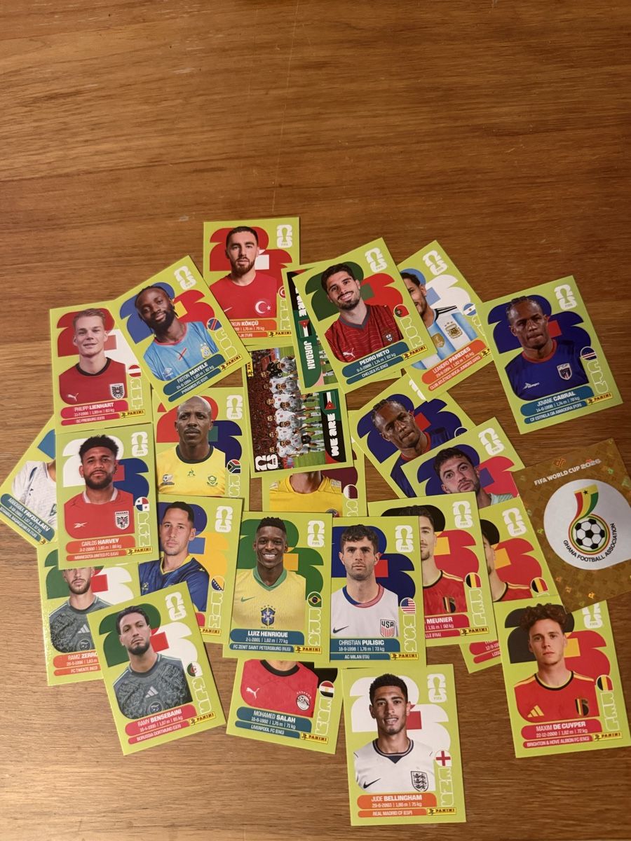 Panini Carte collezionabili: Lot 25 cartes panini – Nuovo (secondo la descrizione) da Genève venduto da math_cedra 1