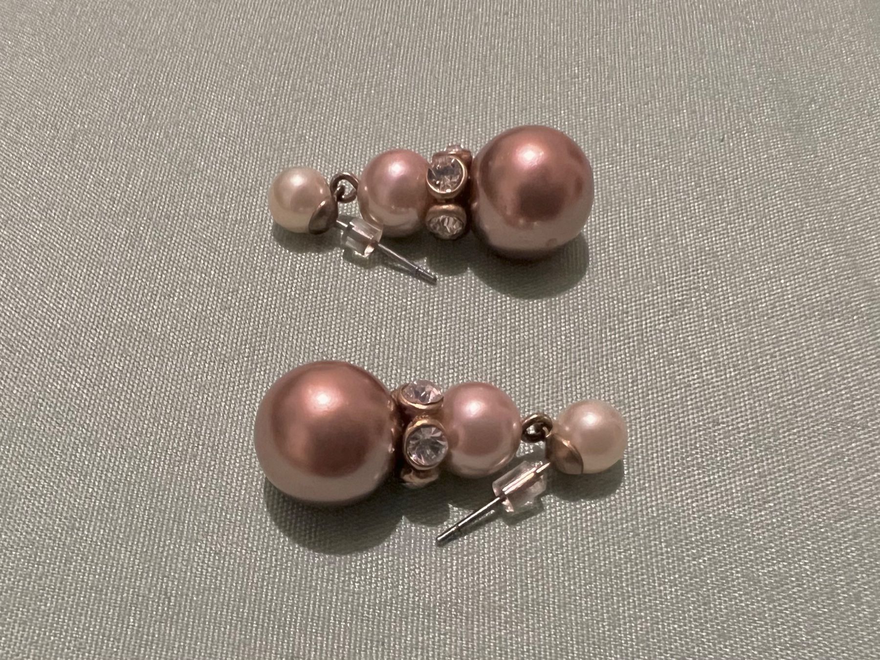 Orecchini pendenti & Orecchini a lobo: Pink pearl-shaped drop earrings – Usato da Genève venduto da Ballpencase 2