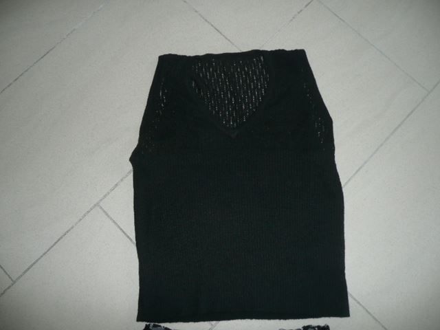 Kleiderpakete: Rock von H & M und Top schwarz – Gebraucht aus Zug von falama 2