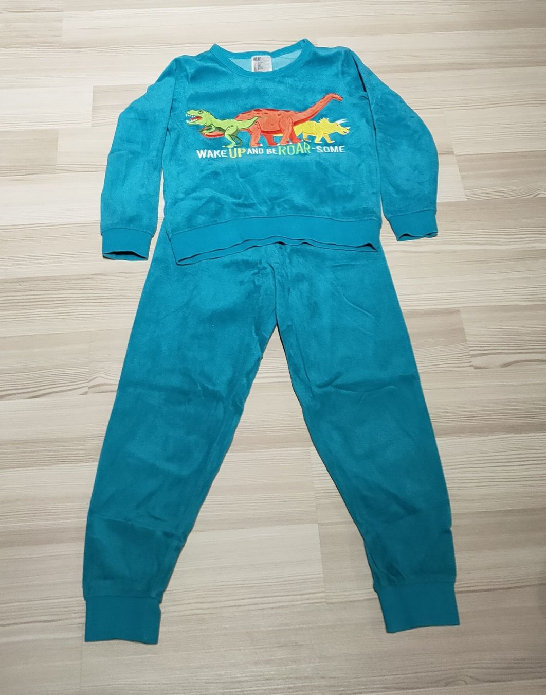 H&M Pigiama & Simili: Warmes Pijama Grösse 122/128 – Usato da Ins venduto da variable