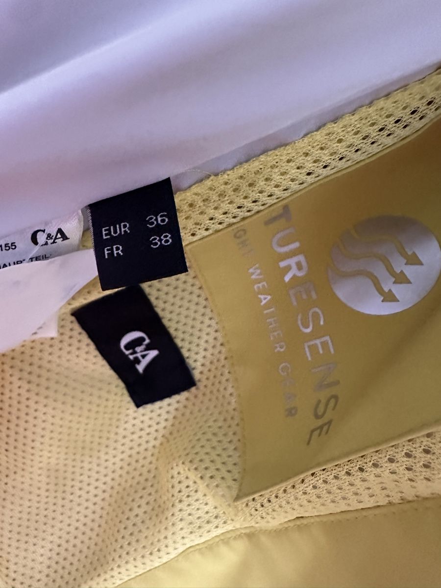 Giacche: C&A Yellow Waterproof Jacket- Perfect for Rain! – Usato da Gümligen venduto da aig_7jjx 6