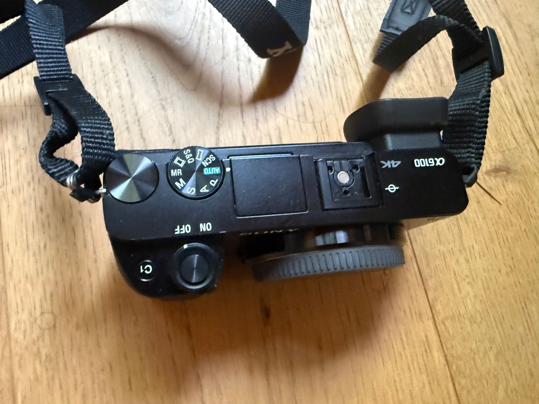 Sony Kamera: Sony Alpha a6100 mit Sigma 30mm f/1.4 DC DN – Gebraucht aus Bern von ann_hs9l 2