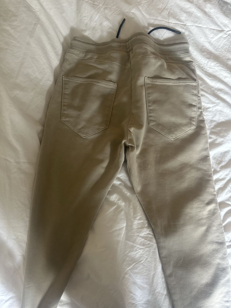Zara Pantaloni: Zara beige Hose M – Usato da Zürich venduto da car_68nt 3