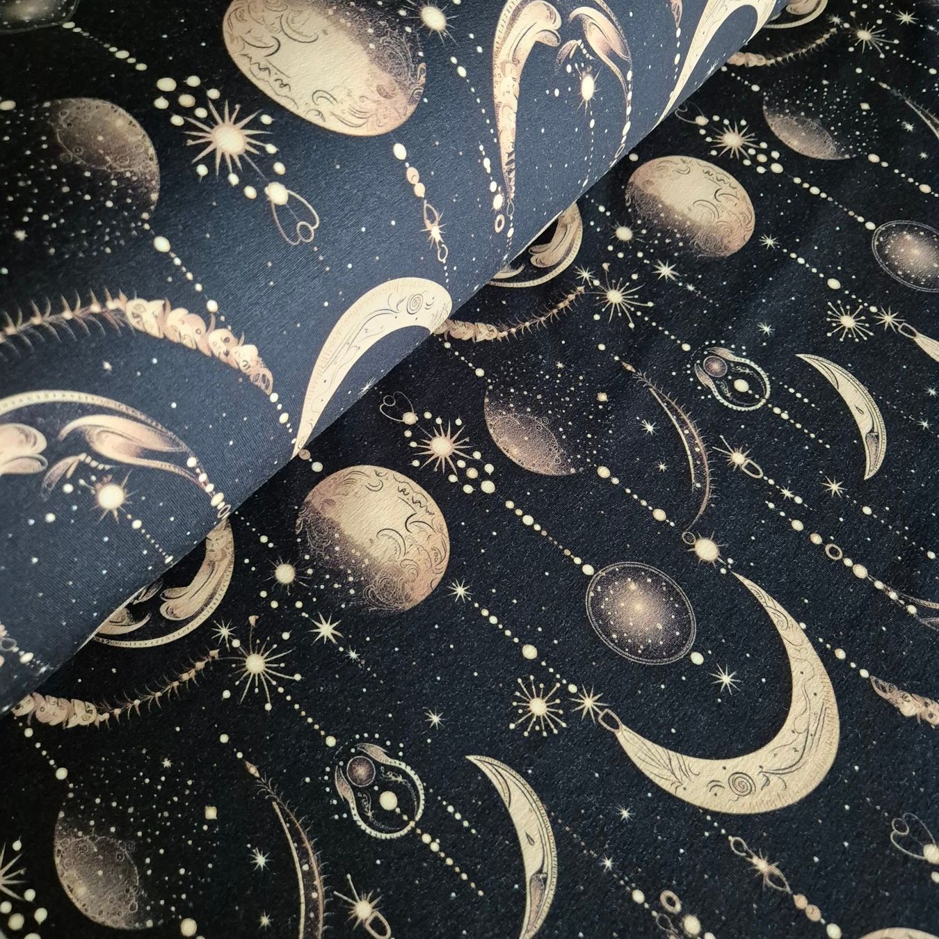 Stoffe: French Terry "Lunar Light" Mond Stoff je m – Neu und originalverpackt aus Wiesenberg von mountain-merch 4