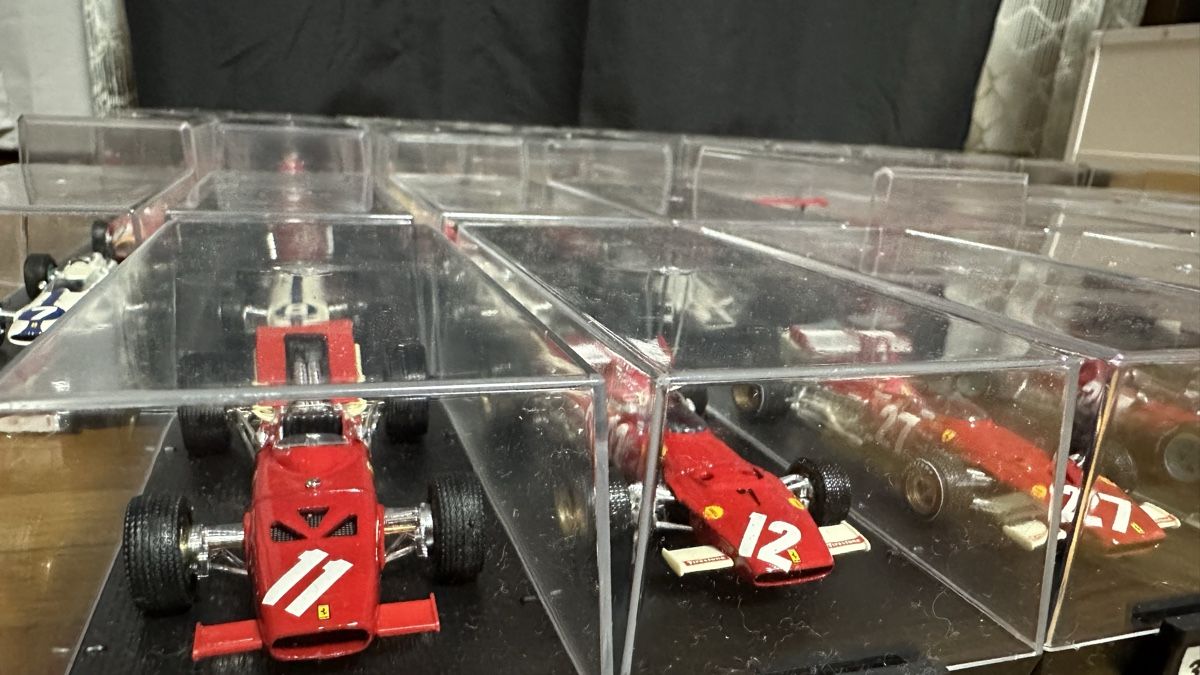 Ferrari Modellini d'auto: FERRARI / collection BRUMM – Nuovo e nell'imballaggio originale da Ecublens VD venduto da acbox2000