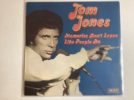 Tom Jones LP - Memoires Don’t Leave Like People Do
