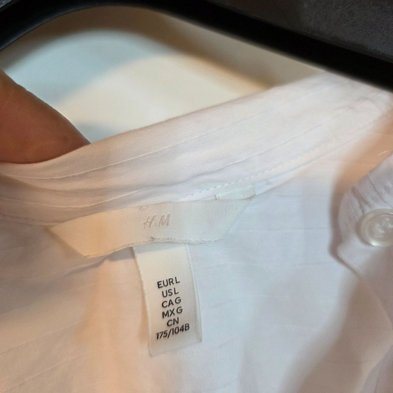 H&M Camicette: H&M Bluse weiß Schleife Gr.L Oversize – Usato da Wald ZH venduto da CapLux 2