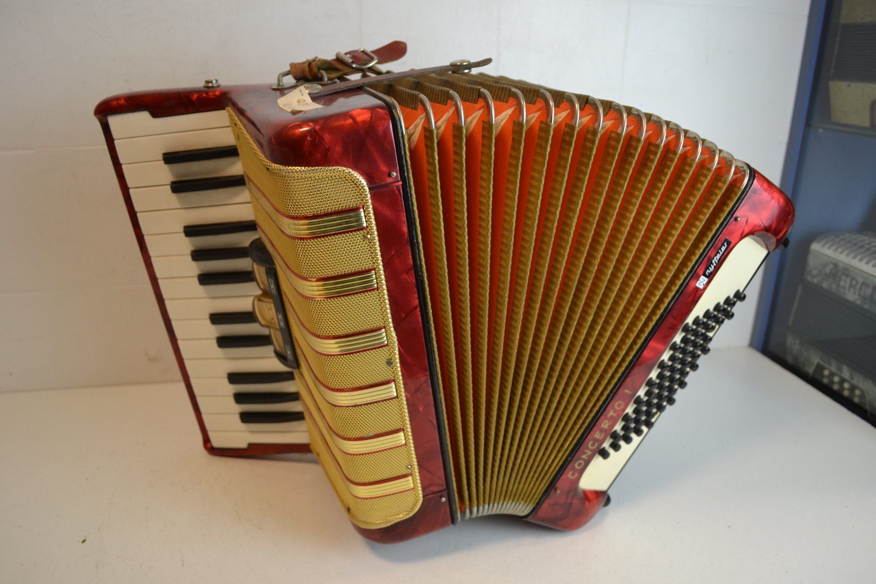 Hohner Strumenti musicali: Akkordeon chromatisch Hohner Concerto I – Usato da Zürich venduto da Brockito 4