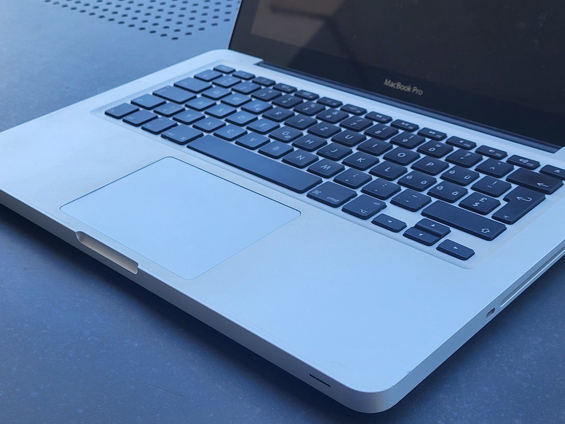 Apple Notebook: Macbook Pro mit Googles Chrome OS (flex) installiert – Usato da Laufen venduto da dan_p89t 7