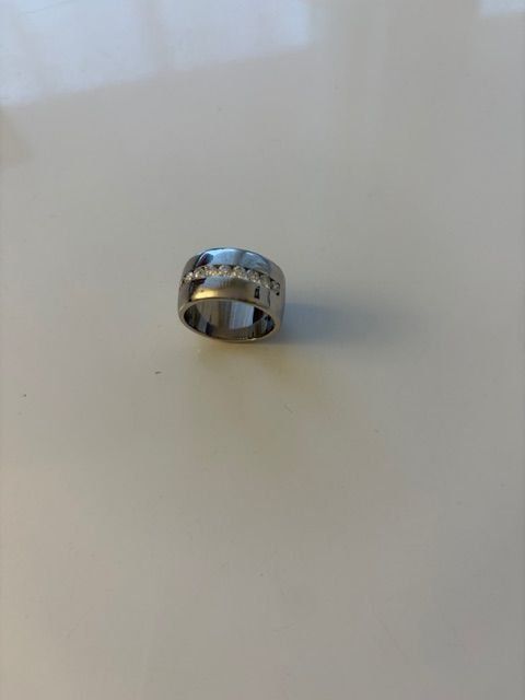 Bagues: Massiver WG Ring mit 9 Diamanten – Neuf (Voir description) à Walenstadt par ricamul 1