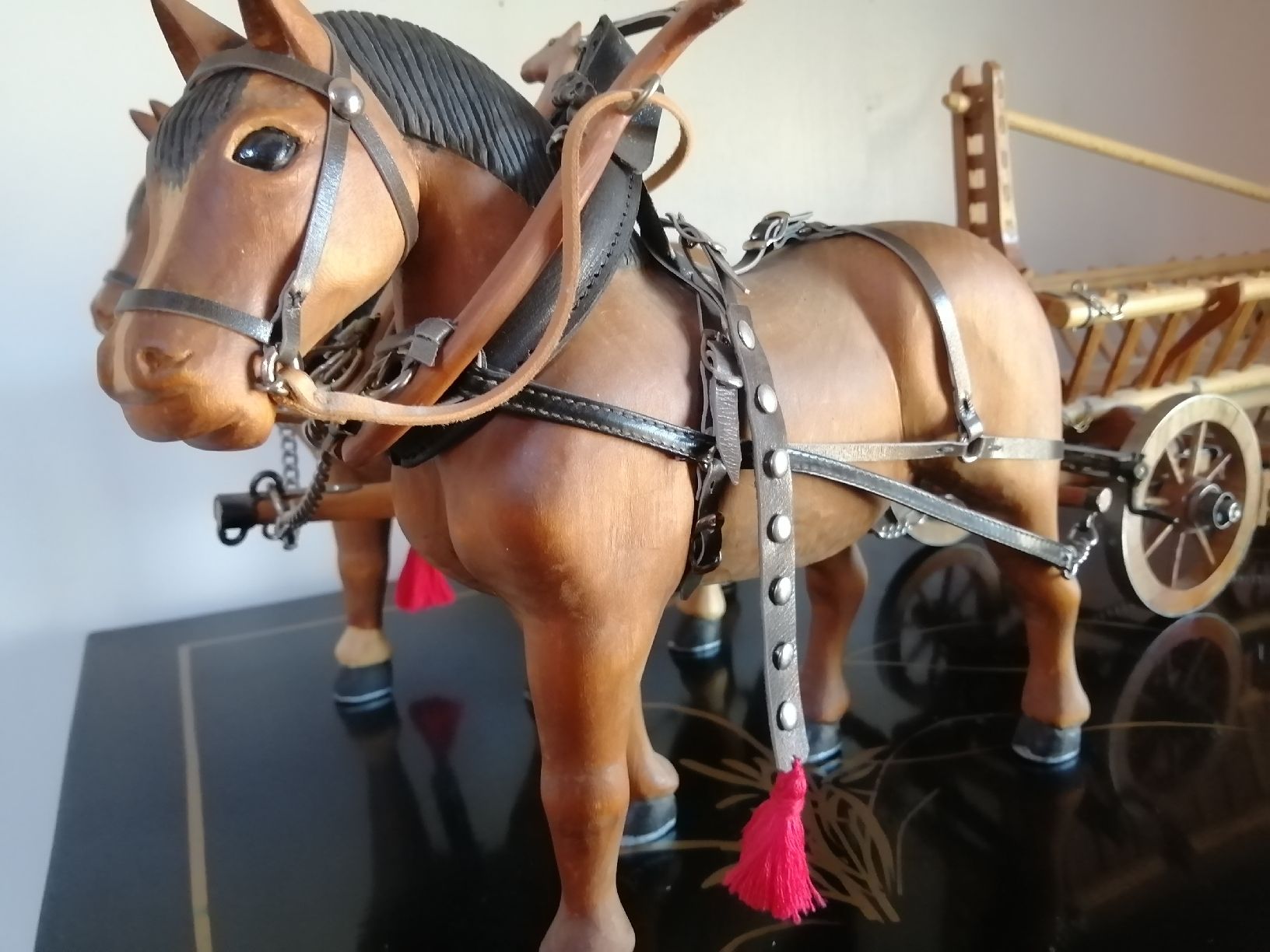 Statuette: Handgeschnitzte Pferde mit Fuhrwagen – Usato da Nunningen venduto da silvermoon68 1