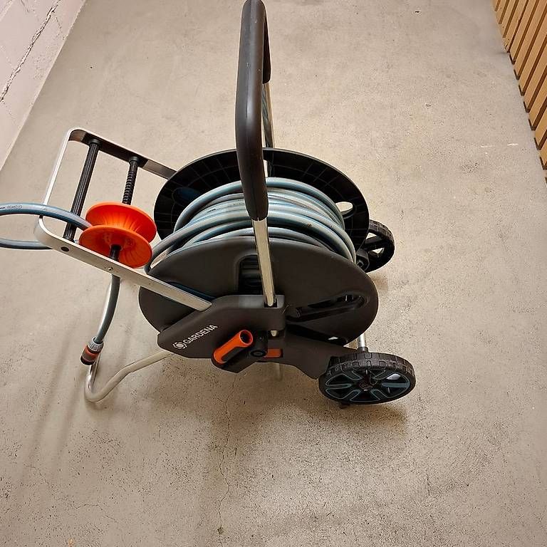 Gardena Tubi & Tubi flessibili: Gardena CleverRoll M Easy 25m – Usato da Hirzel venduto da Christian8810 2