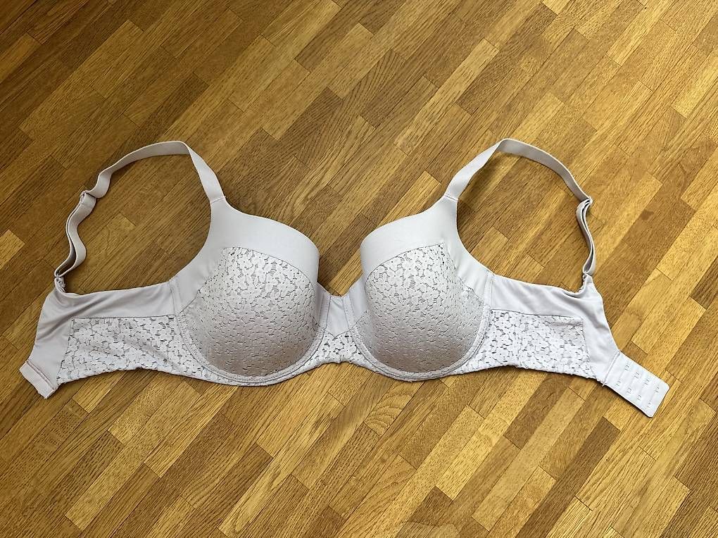Sonstige Unterwäsche: BH 70F fast neu lila – Gebraucht aus Aarau von von_8xns