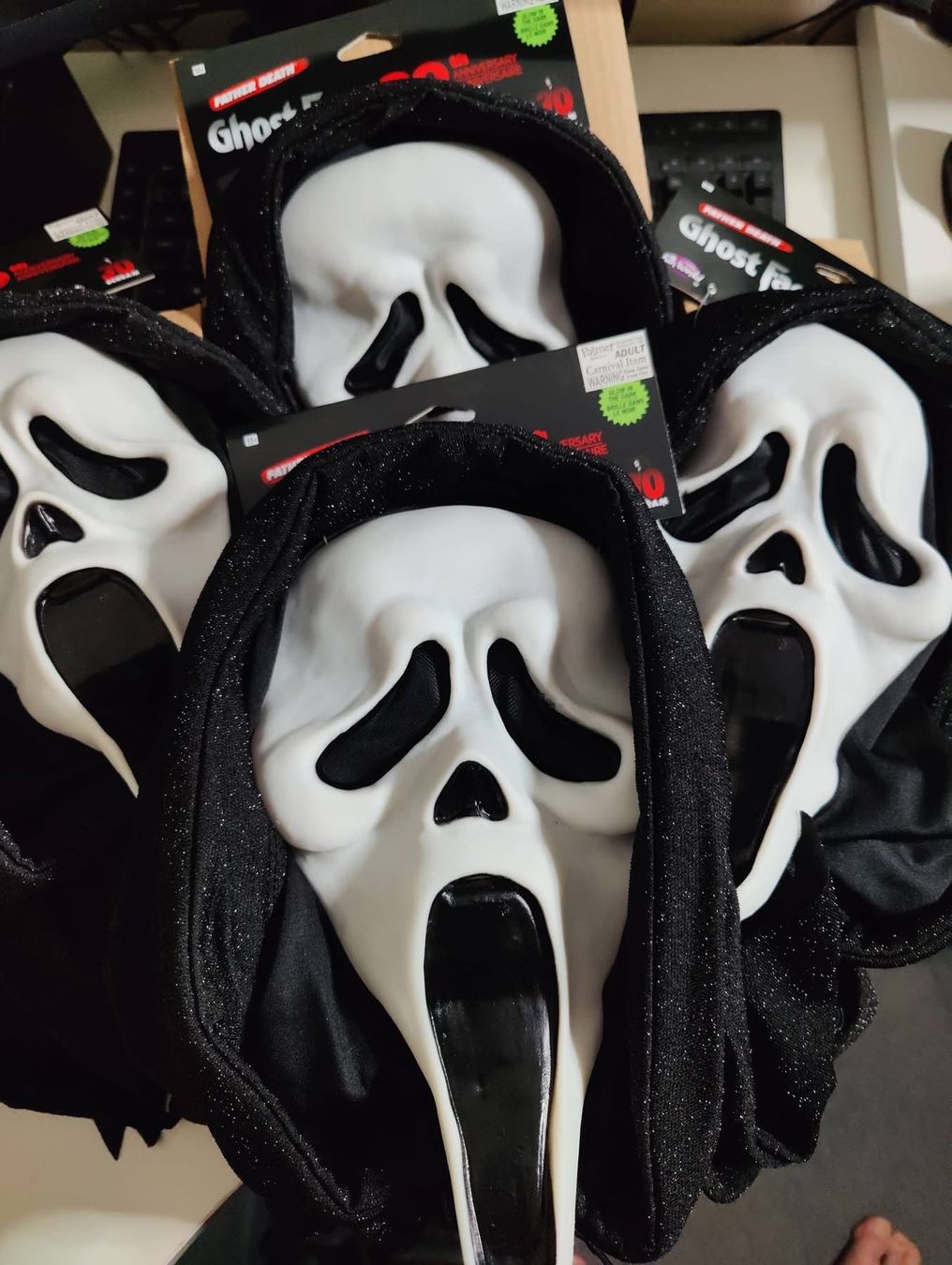Masques: Scream GhostFace 30th Anniversary Mask Maschera Masque – Neuf avec emballage d'origine à Triesenberg par alfro91