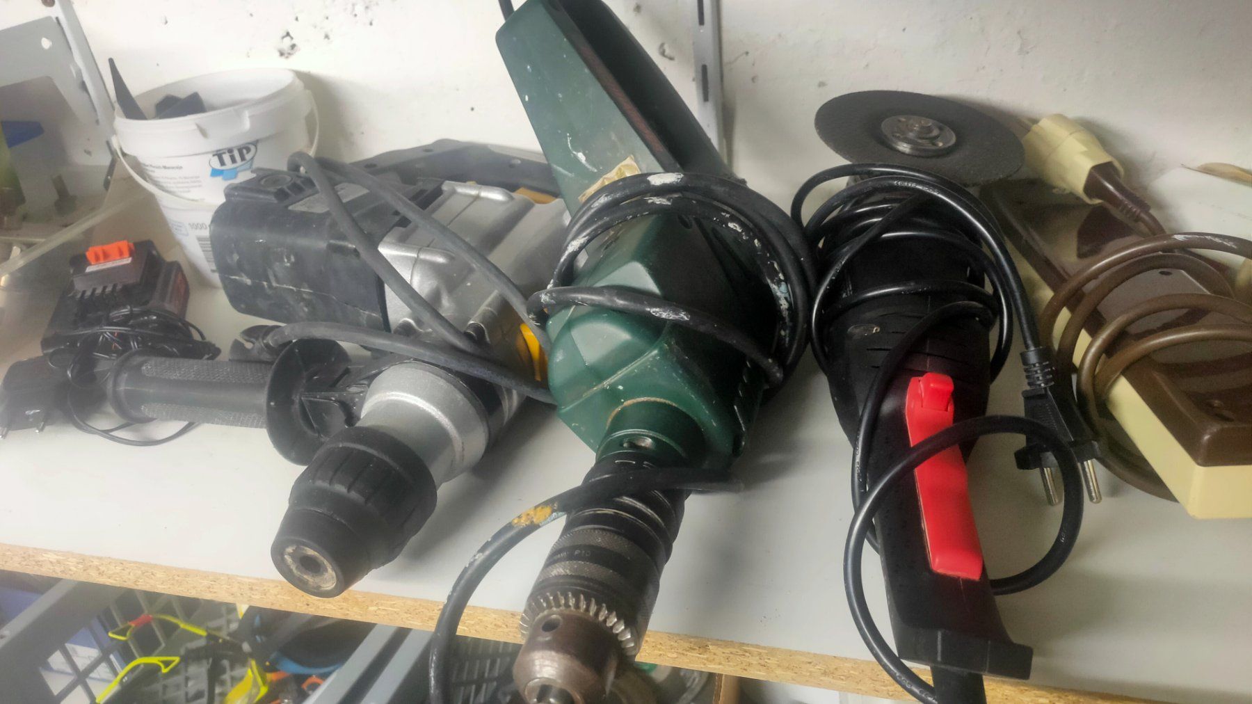 Trapani: Boor /  Meisel maschine – Usato da Beringen venduto da ptt_c5nt 1
