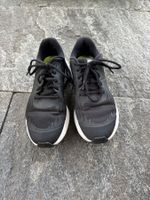 Nike Alltagsschuh schwarz-weiss Grösse 37.5 guter Zustand