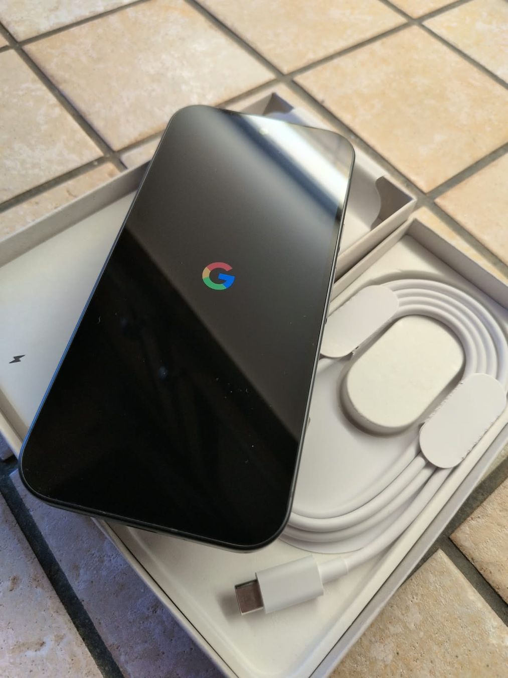 Google Telefoni cellulari / Smartphones: Google Pixel 9A NEUF - Smartphone – Nuovo e nell'imballaggio originale da St-leonard venduto da Joe_7ytd