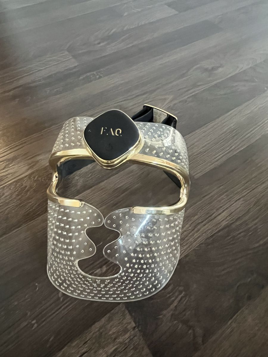 Foreo Cura del viso: FOREO FAQ 202 – Usato da Bouloz venduto da jul_zm8y