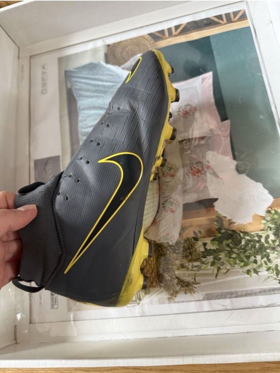Fussball- & Hockeytore: Fussballschuhe Nike Grösse 37.5 – Gebraucht aus Biel/Bienne von Husseinsheikho 1