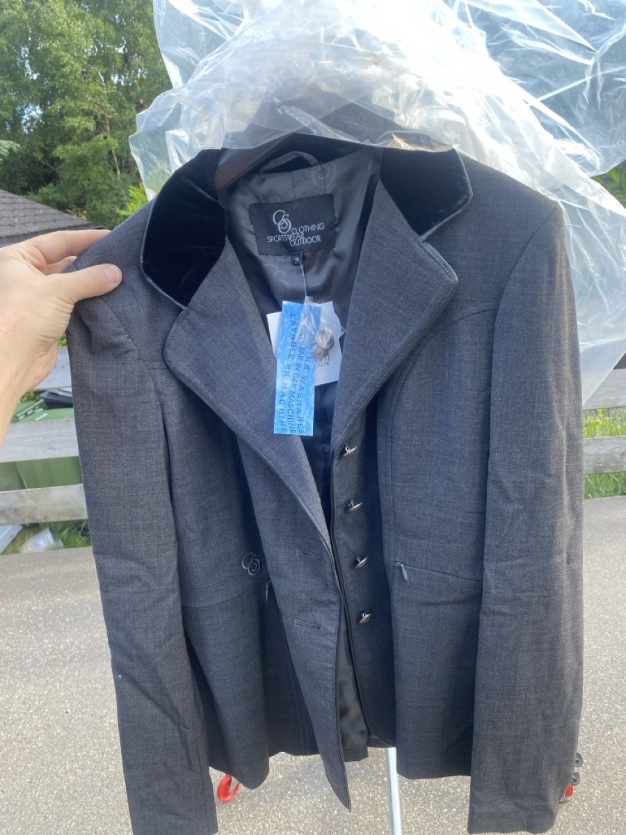Giacche: Veste d'équitation élégante, style classique, neuve taille40 – Nuovo (secondo la descrizione) da Cortaillod venduto da dyl_7j58