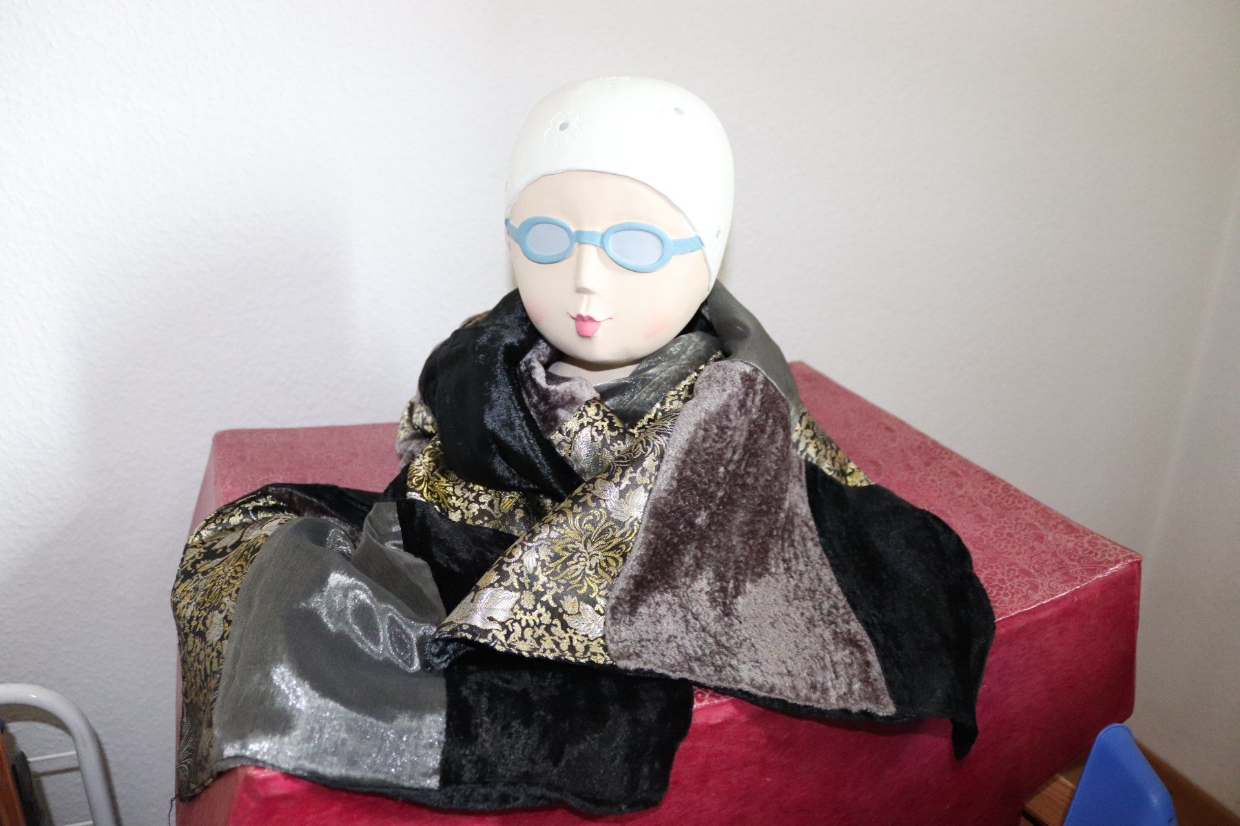 Foulard & Sciarpe: Étole patchwork velours et brocart noir doré – Usato da Biel/Bienne venduto da poison60 1