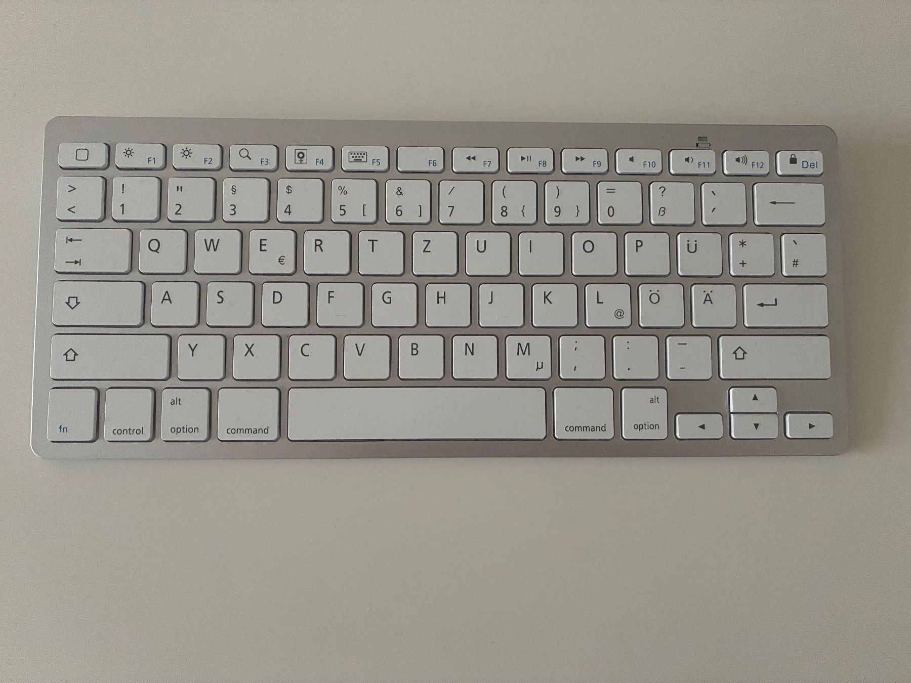 Claviers: Bluetooth Tastatur – D'occasion à Niederwangen BE par jel_ah