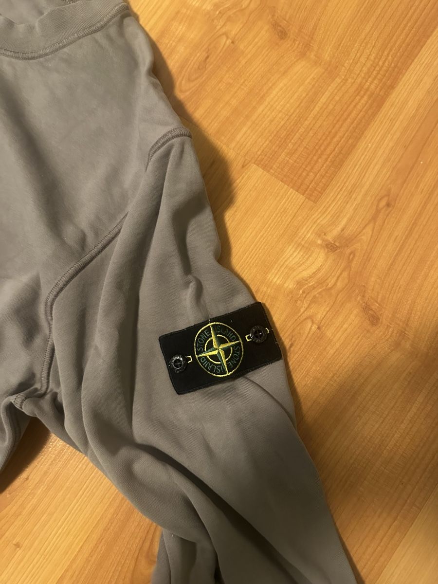 Stone Island Pullover & Sweatshirts: Originales Stone Island Pullover – Gebraucht aus Gelterkinden von Micola04 1