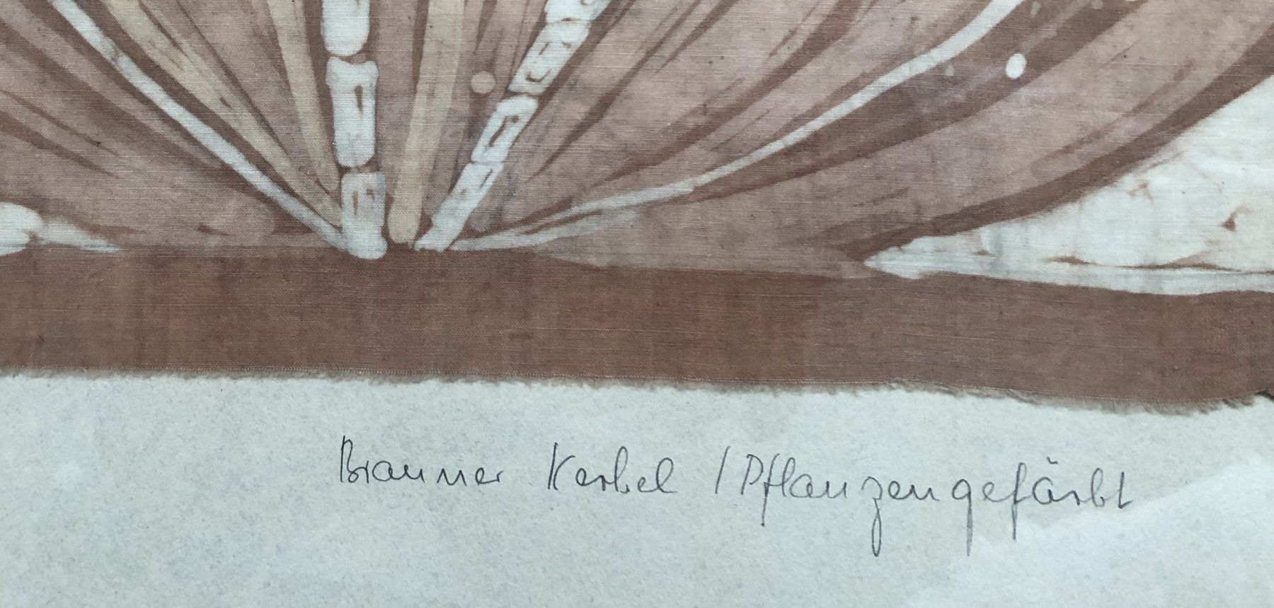 Dipinti: Edda Reichert - Batik Gemälde - "Brauner Kerbel" – Usato da Schaffhausen venduto da durruti 3