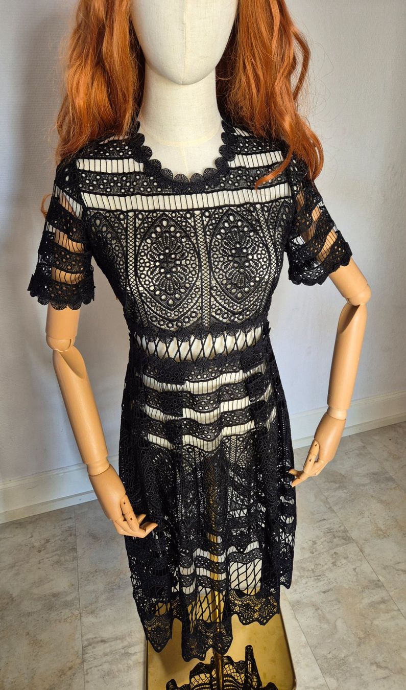Kleider: Spitzen-Netzkleid von Maje – Gebraucht aus Leissigen von ali_k9v8 1