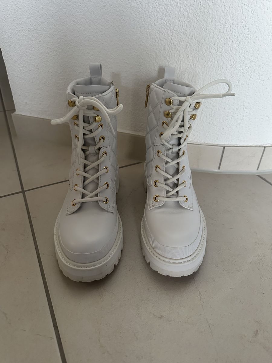 Guess Scarpe da donna: Guess Winterboots, Gr. 37, – Usato da Altendorf venduto da Vanessa789 1