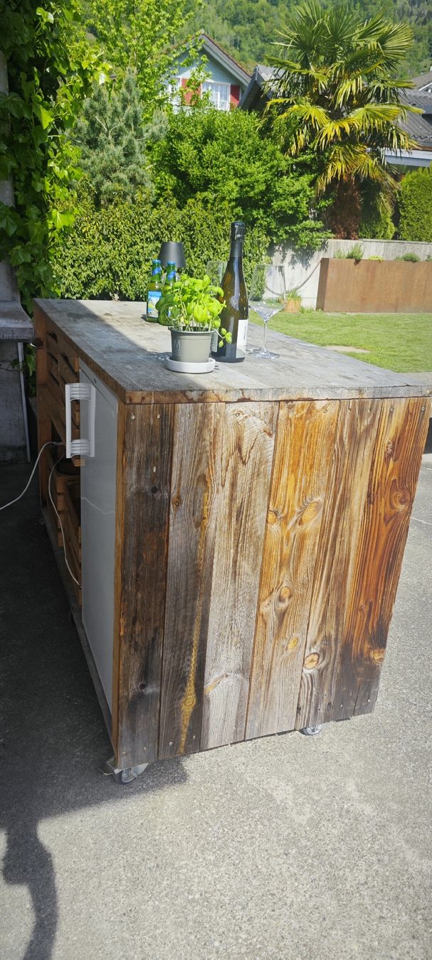 Allestimento di negozi e stand fieristici: Mobile Outdoor Altholz Bar – Usato da Weesen venduto da Realbuchilla1 1