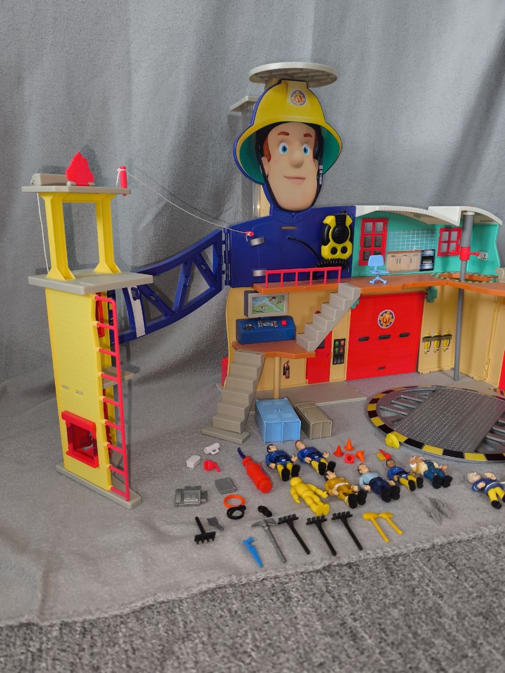 Spielzeuge: feuerwehrmann Sam Station – Gebraucht aus Bad Zurzach von WinnerChickenDinner 2