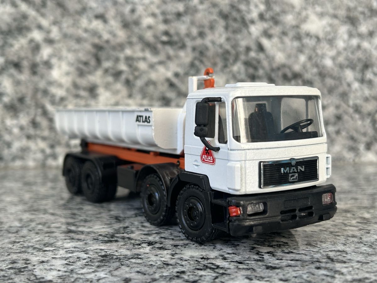 Conrad Modellbausätze & Standmodelle: MAN Hakengerät – Gebraucht aus Horw von Tigercat635 4