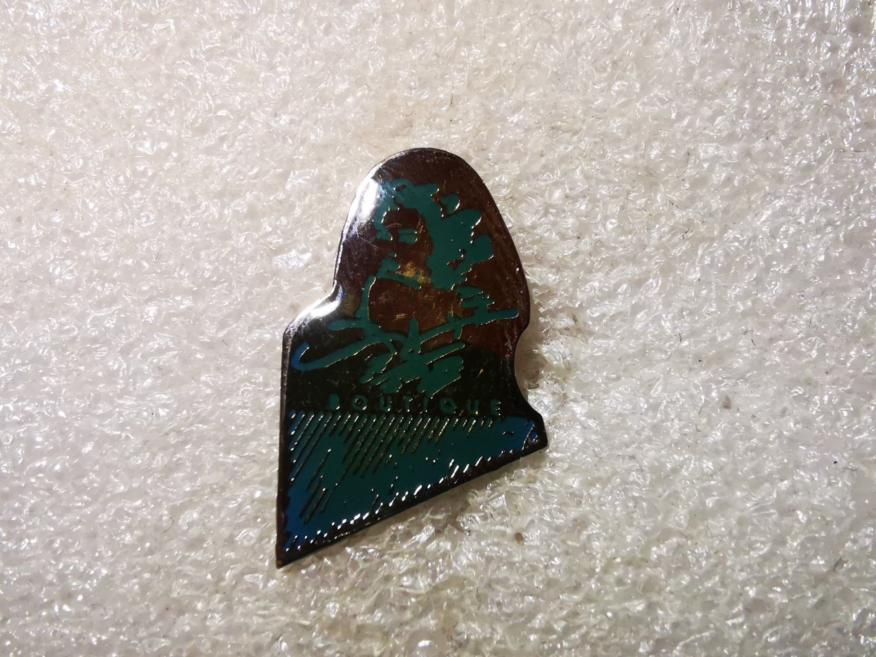 Placchette & Badge: Ansteckpin 88: Boutique – Usato da Oppligen venduto da Pin-Fall-Shop