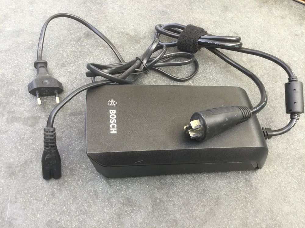 Bosch Ladegerät eBike Battery Charger 36V4A/230V Kaufen auf Ricardo
