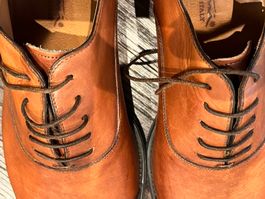 Luxus Derby von Santoni, Hand-finished; Rahmen-genäht;