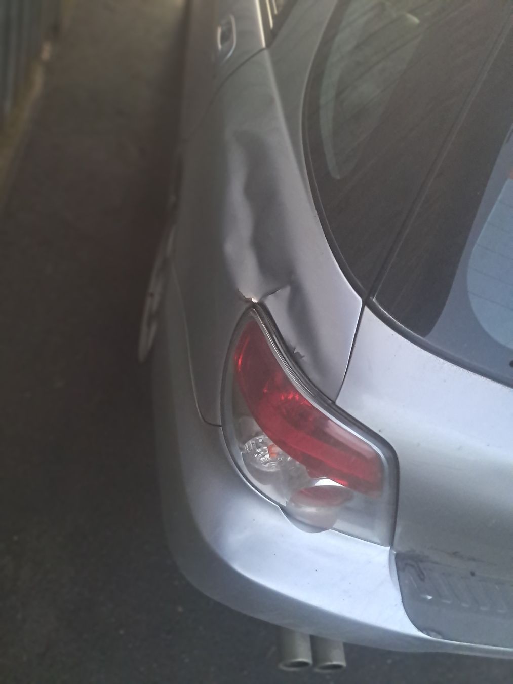 Subaru Automobili: subaru impreza 2.0r Ab 1 fr – Usato da Urnäsch venduto da sil_l62c 3