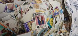 Ganze Tragtasche voller Briefmarken, Briefmarkensammlung