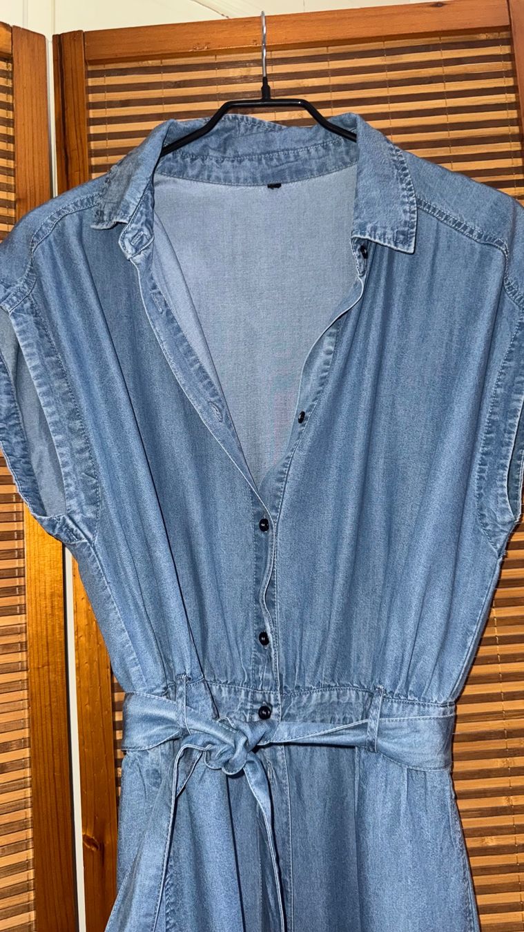 Vestiti: Jeans- Kleid Chicorée, L Neu! – Usato da Gümligen venduto da morticiaaddams 1