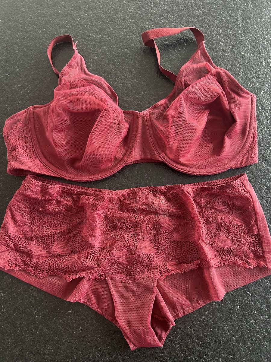 Triumph Altra biancheria intima: Triumph bordeauxfarbenes Dessous-Set, Grösse 90C/42 – Nuovo (secondo la descrizione) da Allschwil venduto da Frieda8
