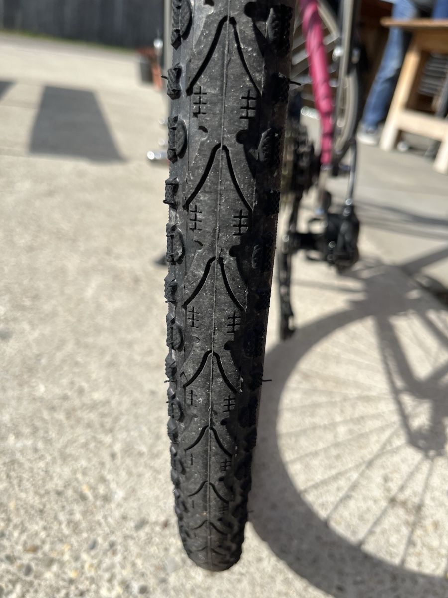 Biciclette: Vélo de trekking violet California – Usato da Delémont venduto da TheThomaas 3