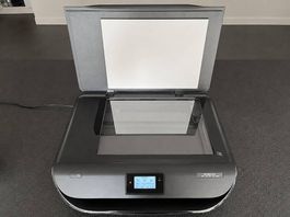 Imprimante HP ENVY 4526 Wi-Fi - Très bon état
